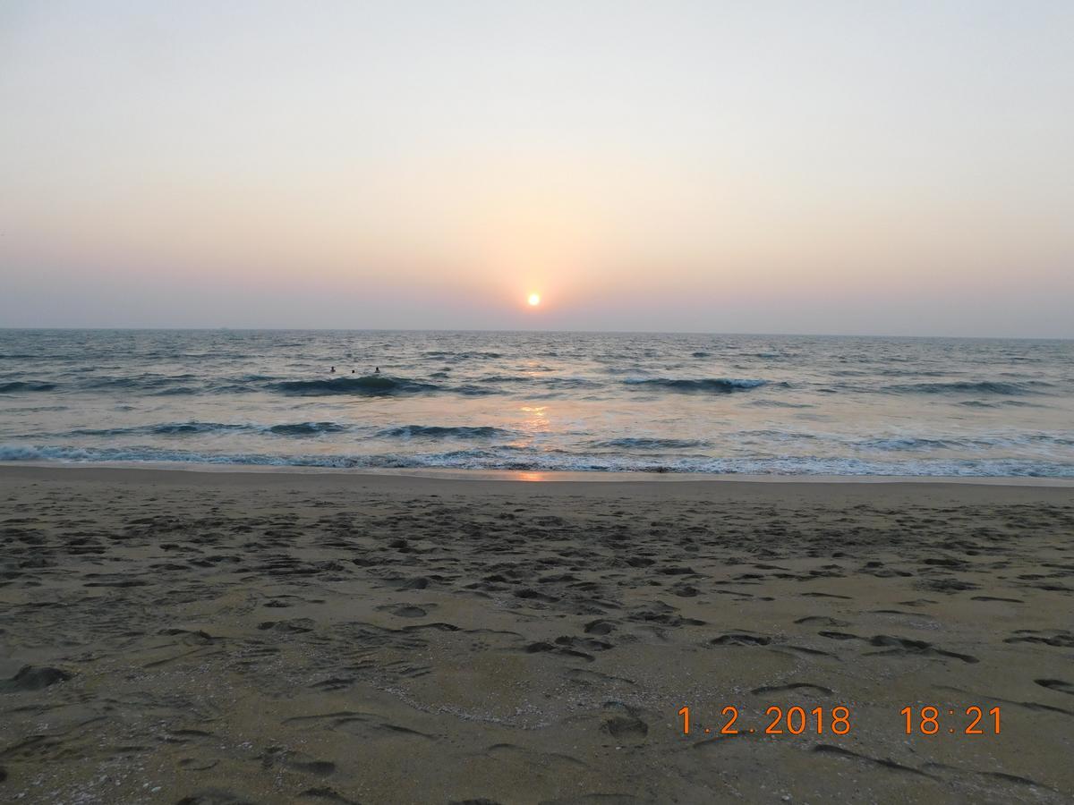 Kochi Sunset Beach Villa Cherai المظهر الخارجي الصورة